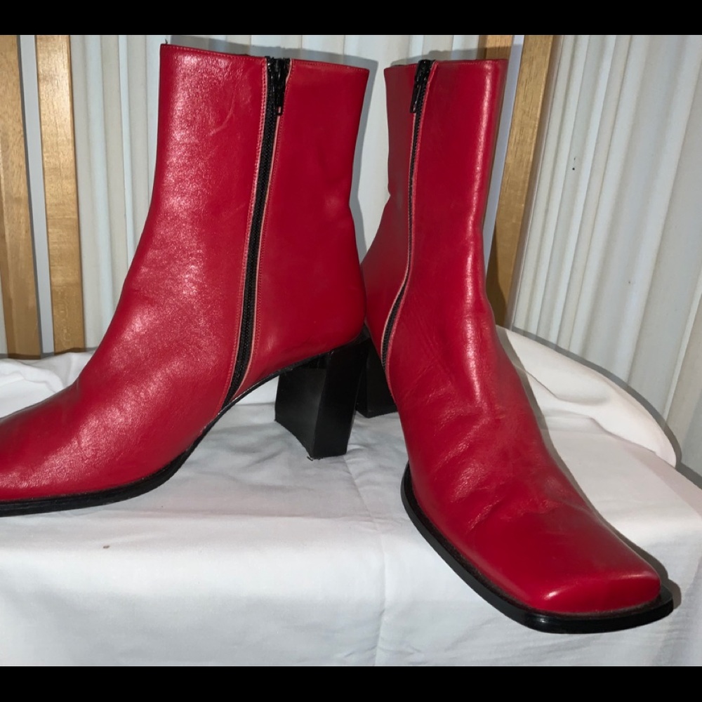 Women’s Square Toe Ankle Boot